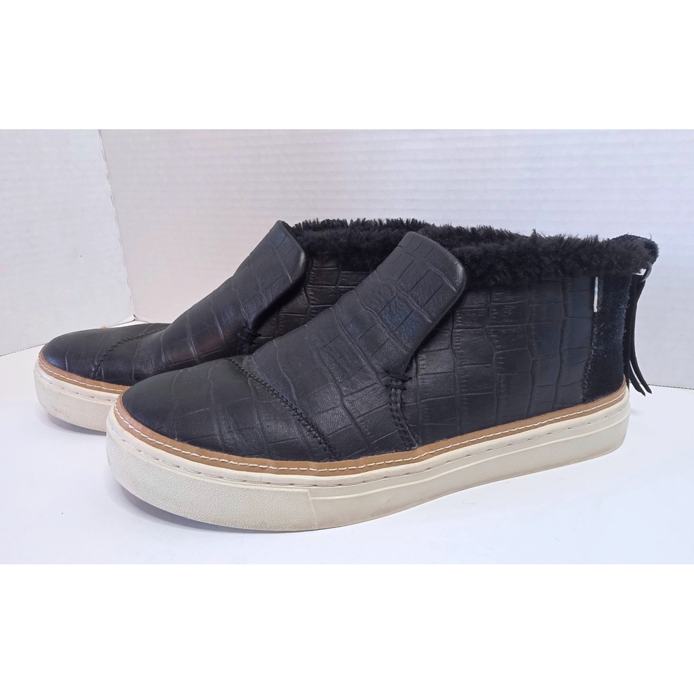 TOMS Paxton Black Croc Embossed Leather Faux Fur Tassel Slip On Sneakers Size 8